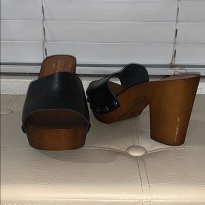 Arias women’s Unbridled Lennon Sandal